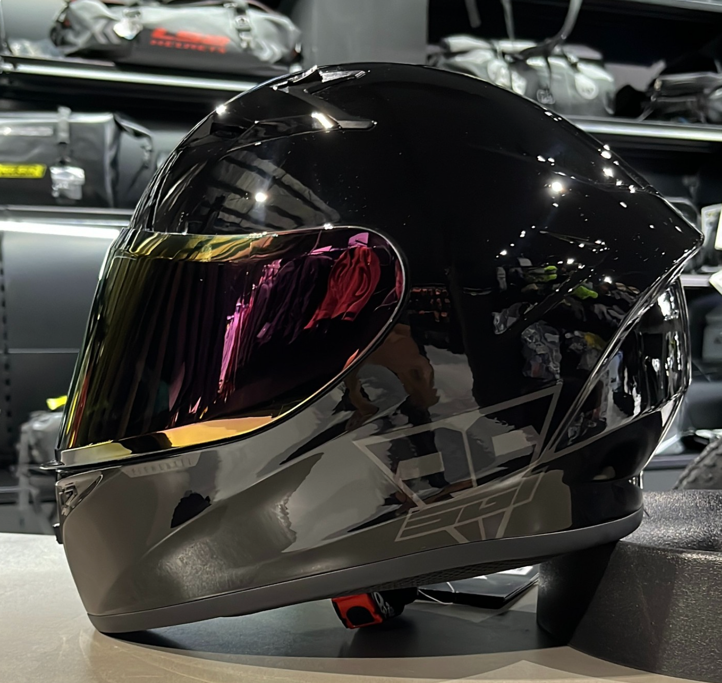 SGI Tyro Gloss Black
